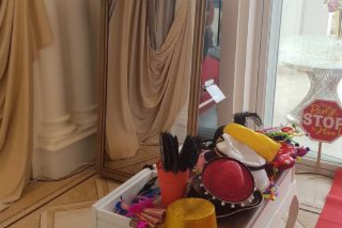 Funny Mirror 48_
