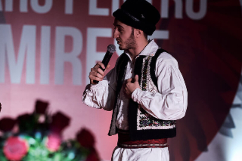 Degetu Mic 19_