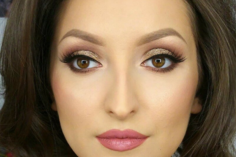 poza Bianca Andron Make-up